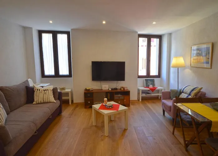 Apartment Bodi Old Town *