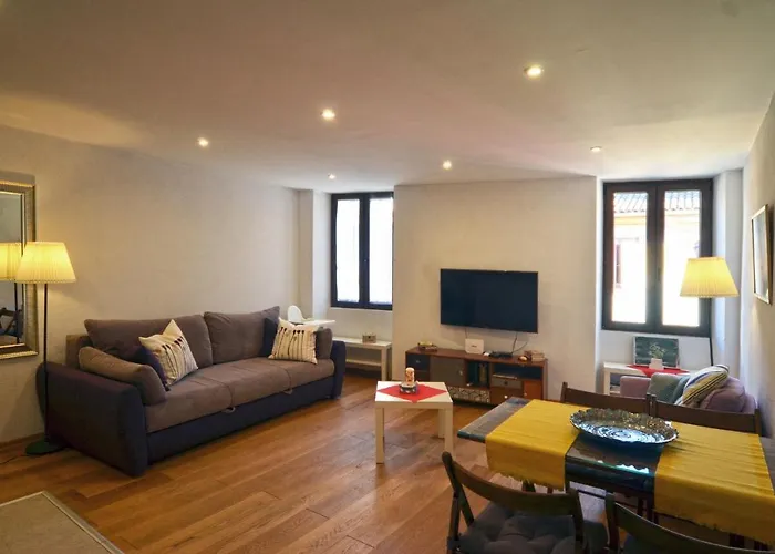 Bodi Old Town Apartment